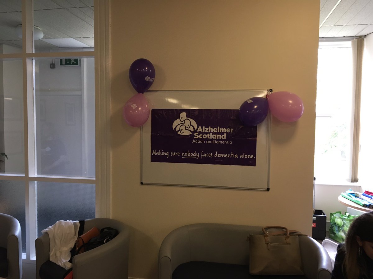 KatieParamore's tweet image. Come and join us for a vintage tea - we’re in the dining room at Stratheden Hospital from 1-4 this afternoon for tea, cake, music, making your own bunting, decorating biscuits, planting forget-me-nots, tombola and more...... #oneweething #DementiaAwareness