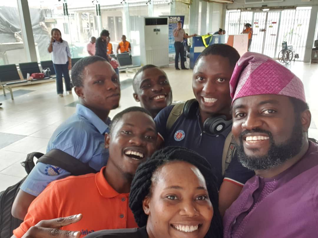 hcbonumltd's tweet photo. One of the best things about our work at Hcbonum is the way we connect with our customers.
Our CEO ran into some graduate trainees we engaged at a leading energy company in Lagos three months ago.
It’s an exciting feeling to see them thrive after our performance training. https://t.co/yPDUJOr6yN