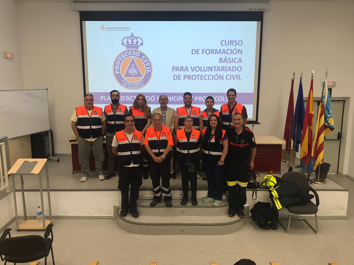 protecivilvlc's tweet image. Formació bàsica sobre plans i protocols d&apos;actuació municipal. #formaciovlc necessària per a poder colaborar amb la resta dels equips d&apos;emergència de l&apos; @AjuntamentVLC #alteucostat