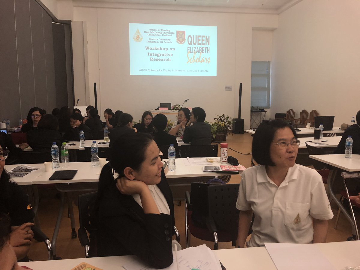 Katemanee1979's tweet photo. I am delighted for having the team who join the workshop on integrative research approach, Aiming  to bridge the gap between academic and services. We are all working on equity for our people.#QEScholars #workshopday1 https://t.co/pjCuAje5gM