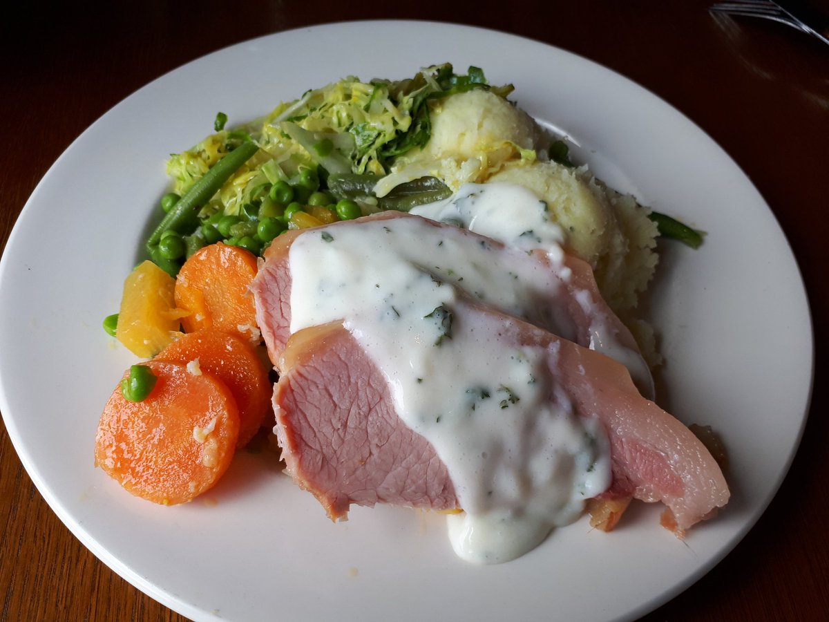 There are some days that just call for #BaconAndCabbage #Ireland 🇮🇪