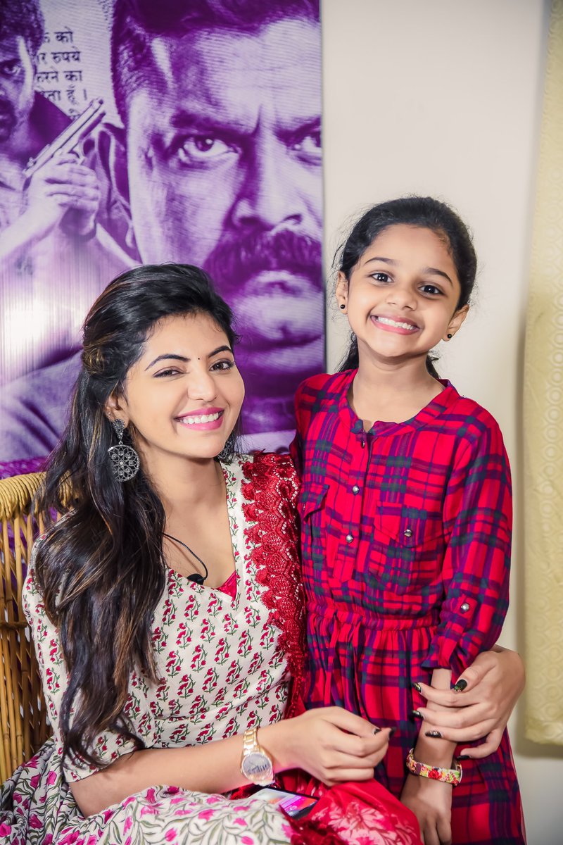 AthulyaOfficial's tweet photo. Some more pics from #suttupudikautharavu promotions with my naughty kutty @manasvi01 ❤️ https://t.co/AEk6pUnYMU