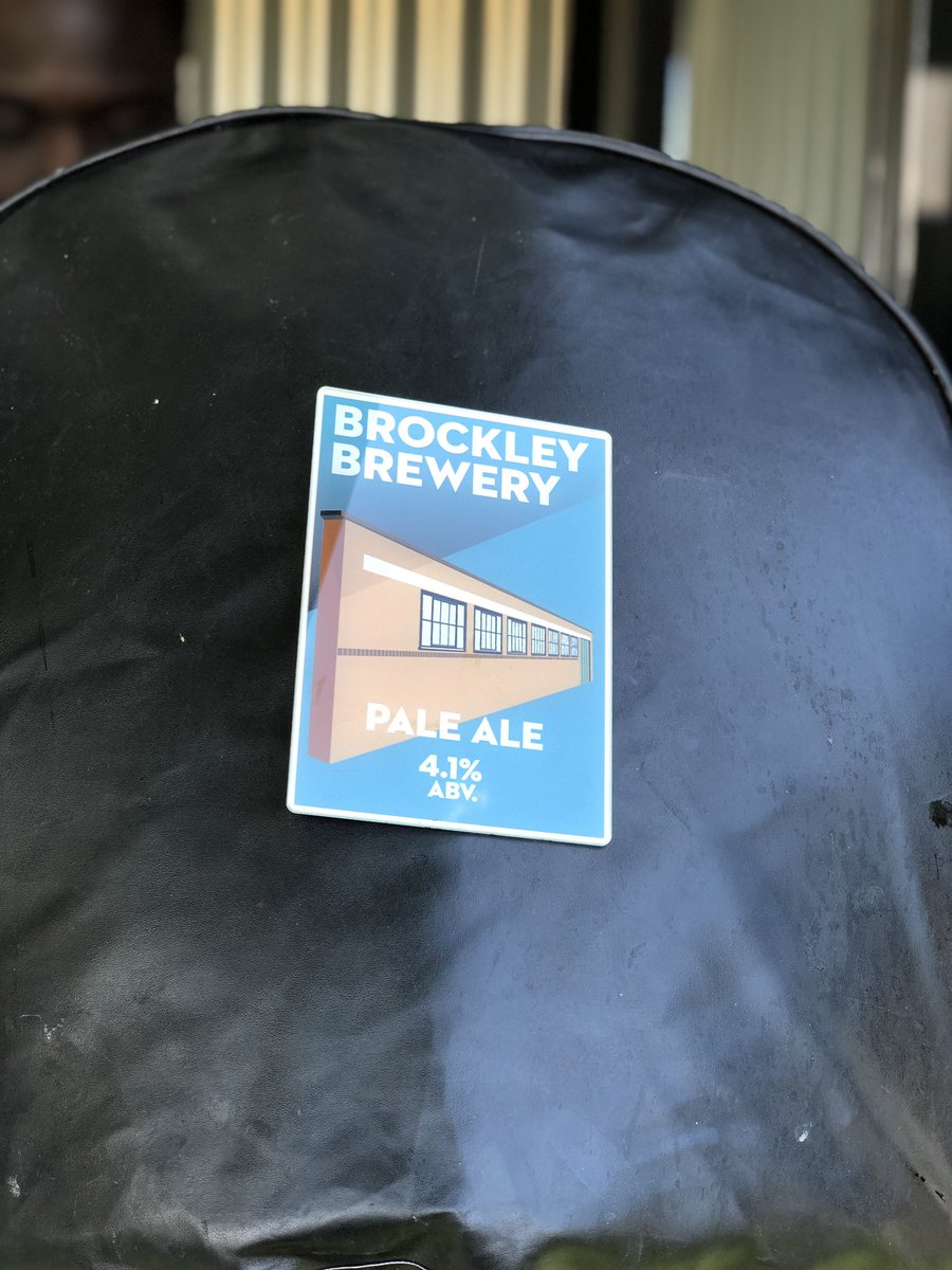 BrockleyMax's tweet photo. Excellent refreshments ๐บfrom @brockleybrewery at Art in the Park today. Sun has come out too ๐ Come on down! #BMax19 https://t.co/KcawWOlPjj
