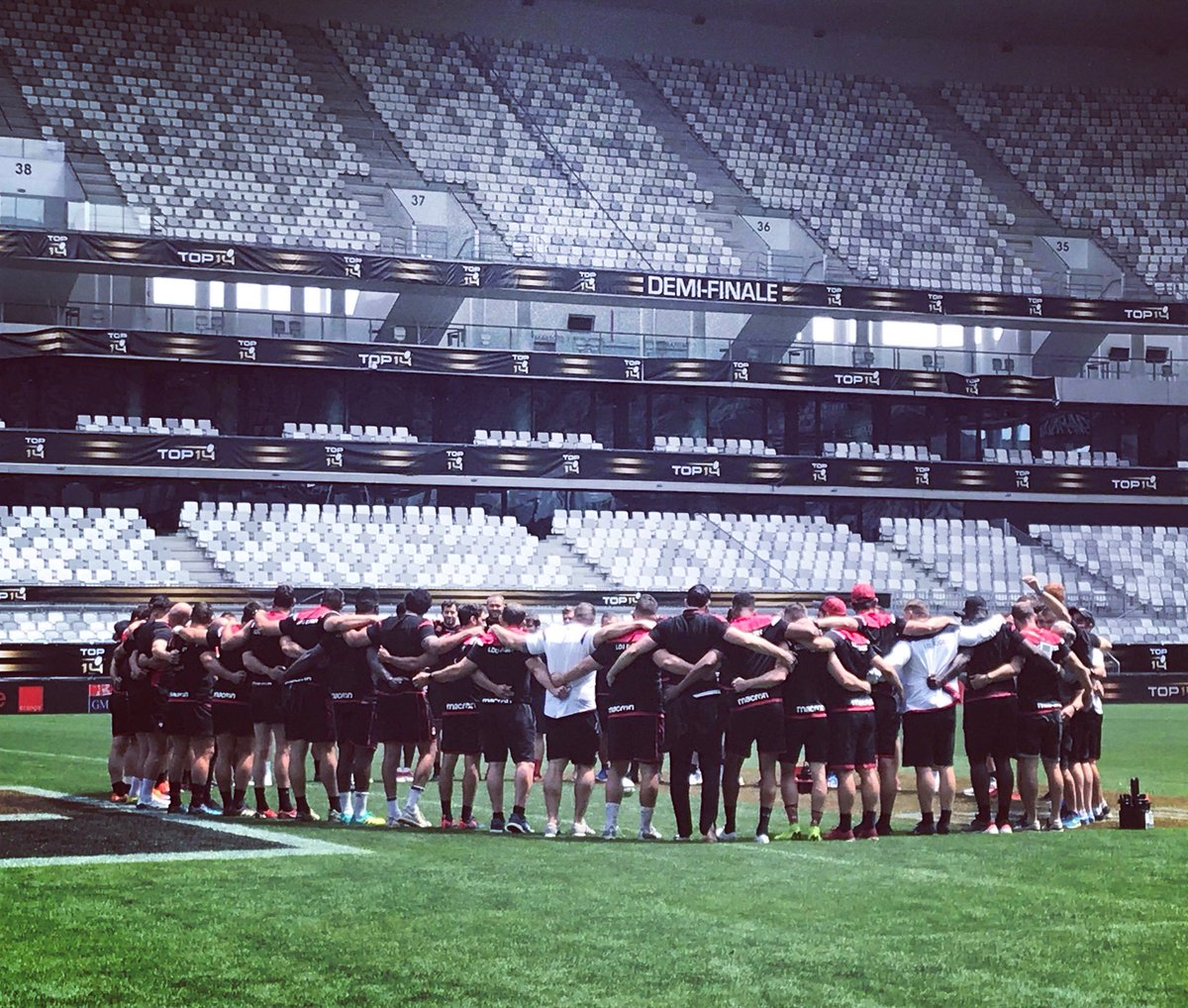 Ensemble 🔴⚫️ #teamLOU