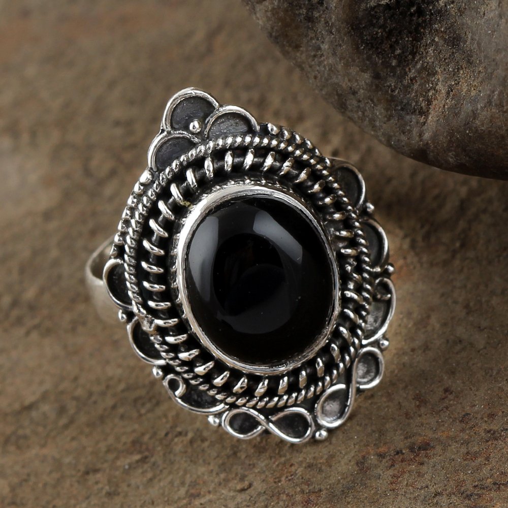 BJewellry's tweet photo. Black Onyx Ring 925 Sterling Silver Ring Black Onyx Jewelry Delicate Ring Crystal Ring Stone Ring Birthstone Ring 
https://t.co/qRqDmHW48w

#Amethystring #daintyring #delicatering #vintagering #giftedring #charmring #prettyring #birthstone #gemstonering #amazingring https://t.co/cwZDirqsno