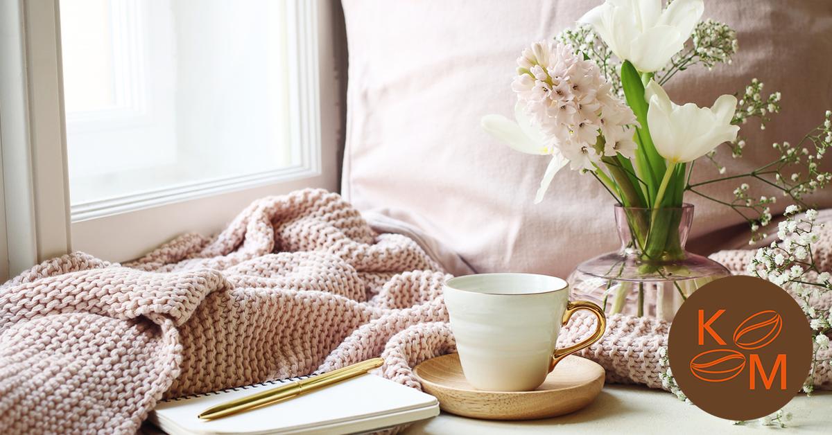 Fijn Pinksterweekend iedereen! Ook wij gaan van dit lange weekend genieten met een lekker vers kopje koffie ☕️. Zien wij jullie dinsdag weer? #pinksteren #pinksterweekend #kopjekoffie #dekoffiemeulen