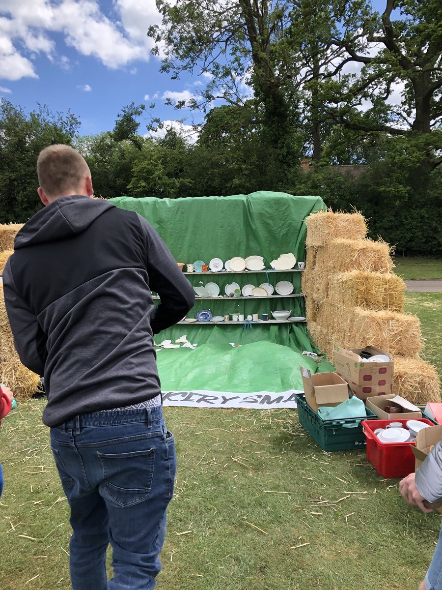 Crockery smash at the 2019 #datchworthfete