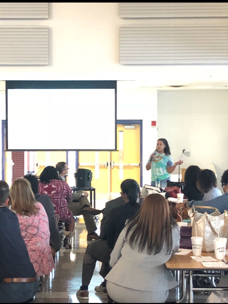FutureFndation's tweet photo. Kierra Jones spoke about our programs to many Fulton County and South Fulton principles, counselors, and Fulton County Board members last week at the Fulton County Principal District Meeting!
#FFKeepsIt100 https://t.co/vTvtTxhqen
