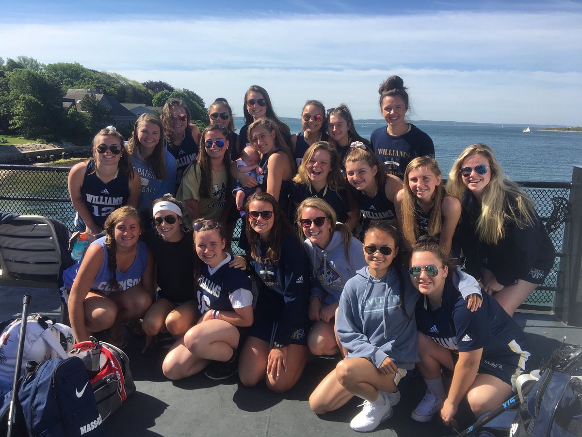 gemcclay's tweet photo. And we are on our way! ⁦@awhsglax⁩ is heading to the Vineyard for a quarter final match up today. Great weather for lax. ⁦@goAWathletics⁩ #gobishops https://t.co/u1PZgnd4G9