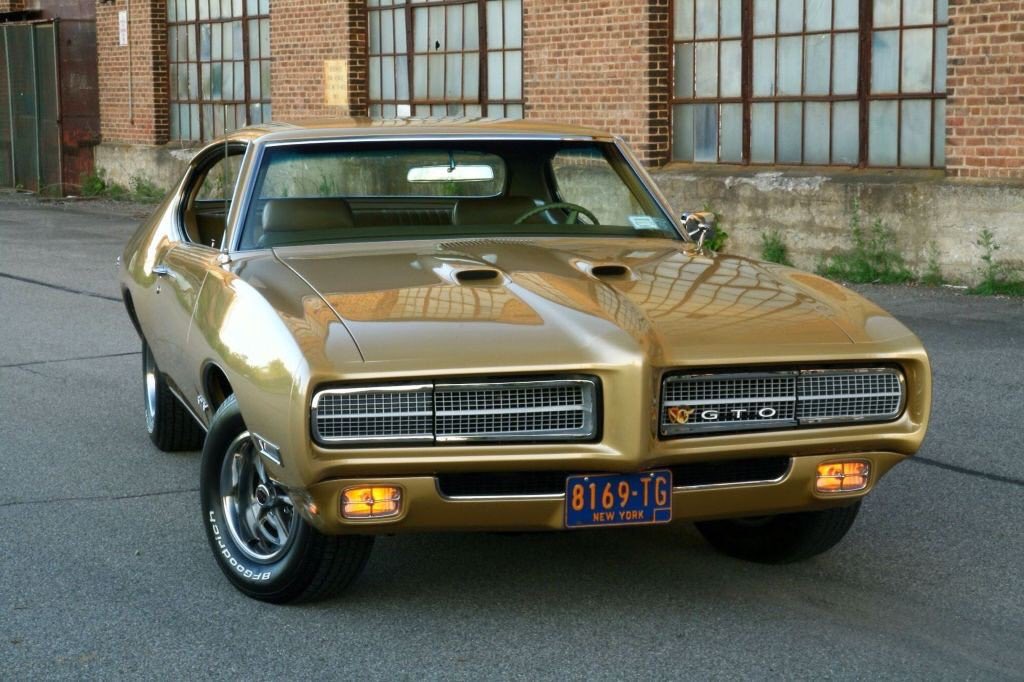 SVGTO's tweet photo. From any angle, simply stunning #purepontiac https://t.co/1uWl1yf5mu