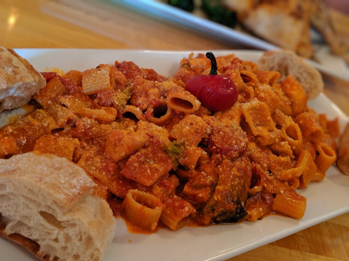 Tolerated13's tweet photo. This is why I love @UticaRW, this entire meal was $20!! Get out and eat Utica!!#MadeInUtica #EatLocal #UticaRestaurantWeek https://t.co/KX1Tz1HrcT