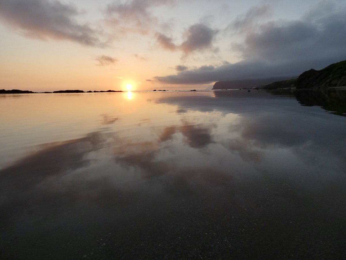 nikunokudo's tweet photo. 滝の澗海岸の夕景 

#泊村#岩宇#後志#北海道
#岩宇夕焼け倶楽部 https://t.co/egw9IonWqL