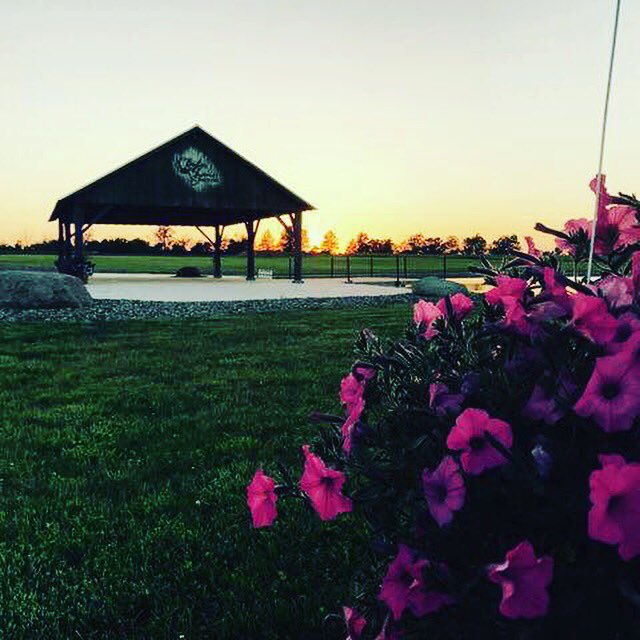 Fork_and_Fiddle's tweet image. We’re finishing up our week back home in Auburn, Fiddlers! We’ll be with Will Certain TONIGHT at Byler Lane Winery! See you soon!  #forkandfiddle #lowcountry #fiddlerfix #homeagainhomeagainjiggetyjig #bylerlanewinery #livemusic #fiddlerforlife #followthatbigorangetrailer