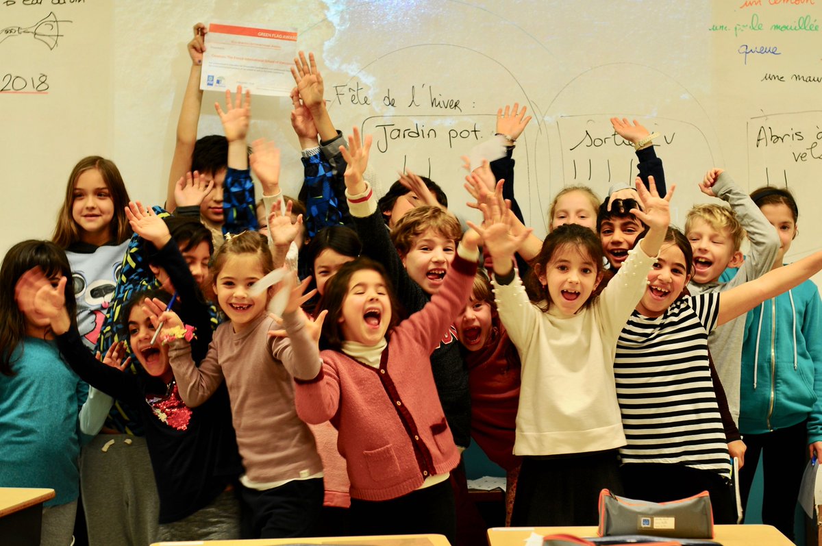 Cousteauschool's tweet photo. Changeons le monde, protégeons les océans. 🌊
Joignez-vous à la lutte contre la pollution par le plastique !
//
Let’s change the world, let’s protect our oceans.🌊
Join us in fighting plastic pollution!
#WorldOceansDay #Cousteauschool #TogetherWeCan🌊 #northvan @WorldOceansDay https://t.co/JnN9awrDbd