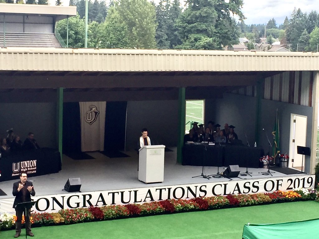 UHS2020SPA's tweet photo. The Class of 2019 chooses GREATNESS! https://t.co/S8VbkrOKuB