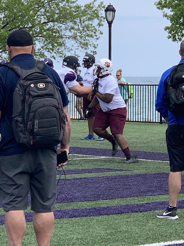 MXxconnorxx's tweet photo. Had a great time at the northwestern camp today!! Got to meet some great coaches and get to learn some things about myself!! https://t.co/vw75VGupOT