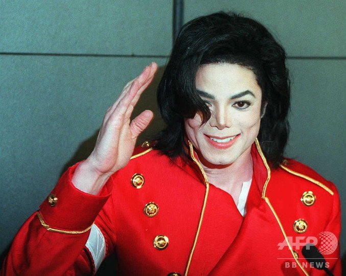 アズアズペーノティー 赤い服を着ているマイケルの方が好きです W ノ I Like Michael In Red Clothes Michaeljackson マイケルジャクソン