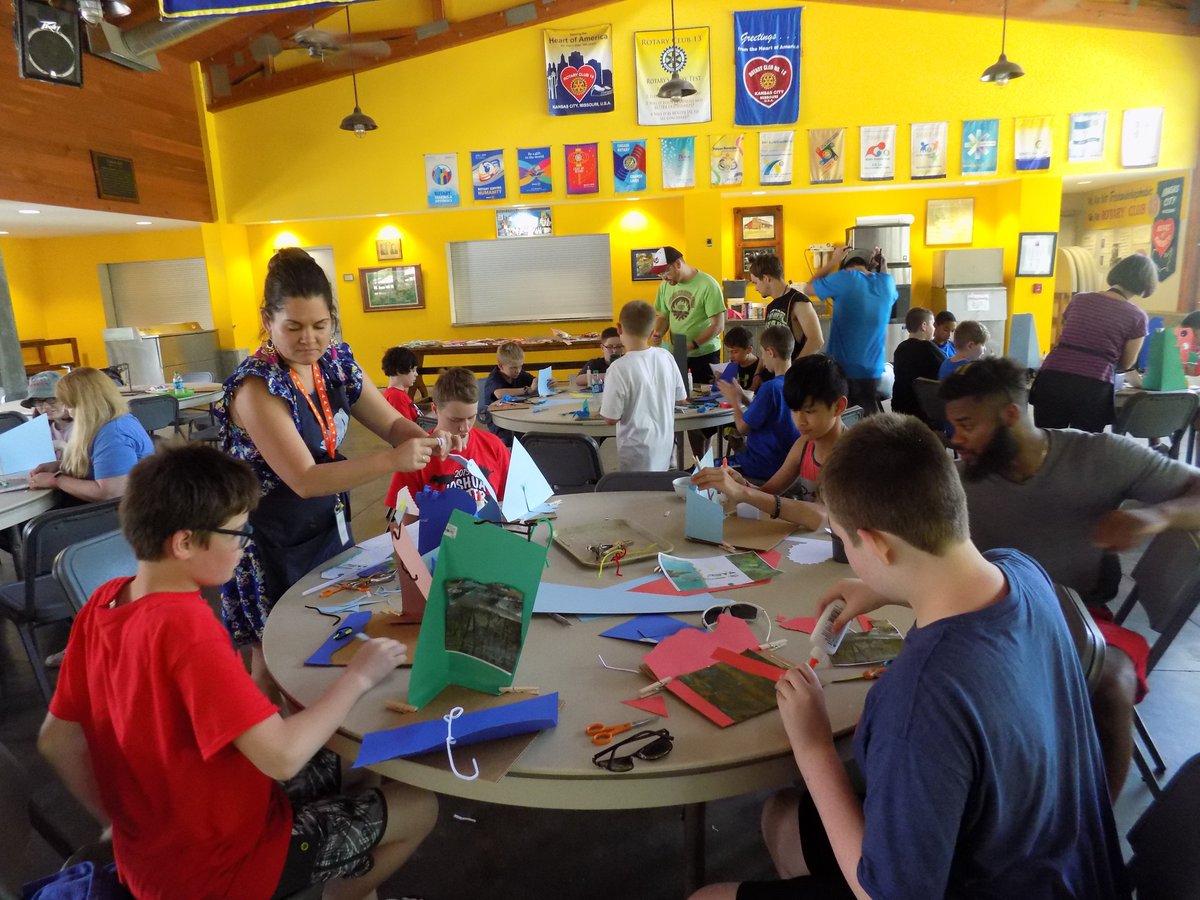 JoshuaCenterKC's tweet photo. Our campers had a blast with @nelson_atkins yesterday! A huge thank you for coming out and working with our campers on a crafts! @RotaryCamp https://t.co/n4l7gdVKhO