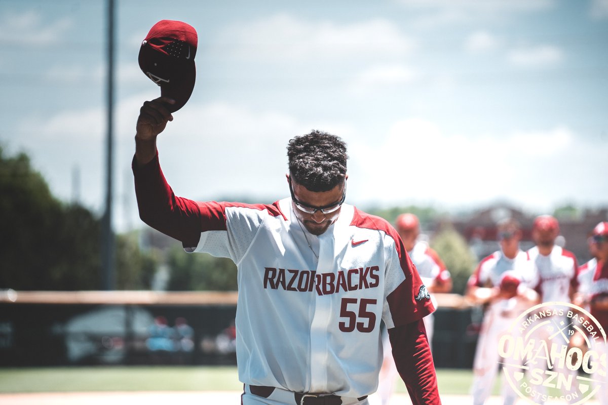 RazorbackBSB's tweet photo. No words. https://t.co/HHO8Y6dsEy