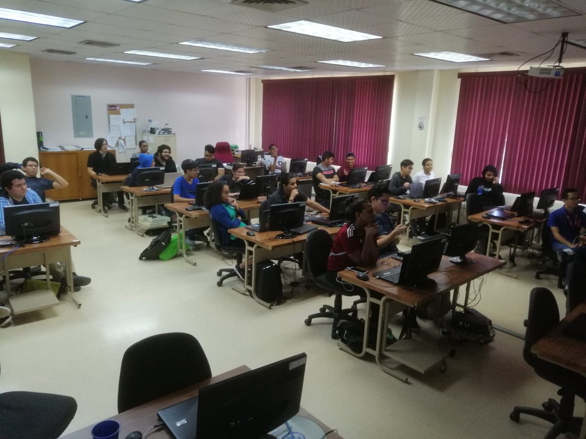 utppanama's tweet image. Curso de Creación de Video Juegos en la #UTP.