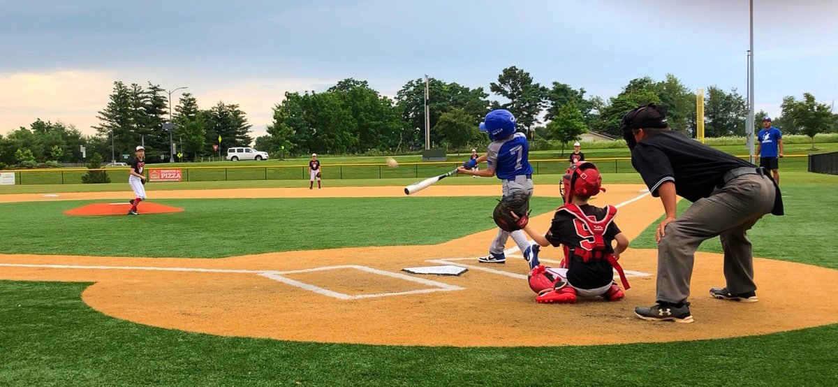 jferrier72's tweet photo. Christian slapping one against the Arkansas Vipers last night in pool play ๐๐ป๐๐ปโพ๏ธ๐ช๐ป#MBA10UAAA #FerrierTwins #ChristianFerrier7 #oppositefield #outfront #insidetheball #RBI #MBA10UAAA #buildingmounties #Workwhileyouwait #WinnersTrain #AttitudeISeverything #PPW #TheBestIsYetToCome https://t.co/wf6aV252Qf