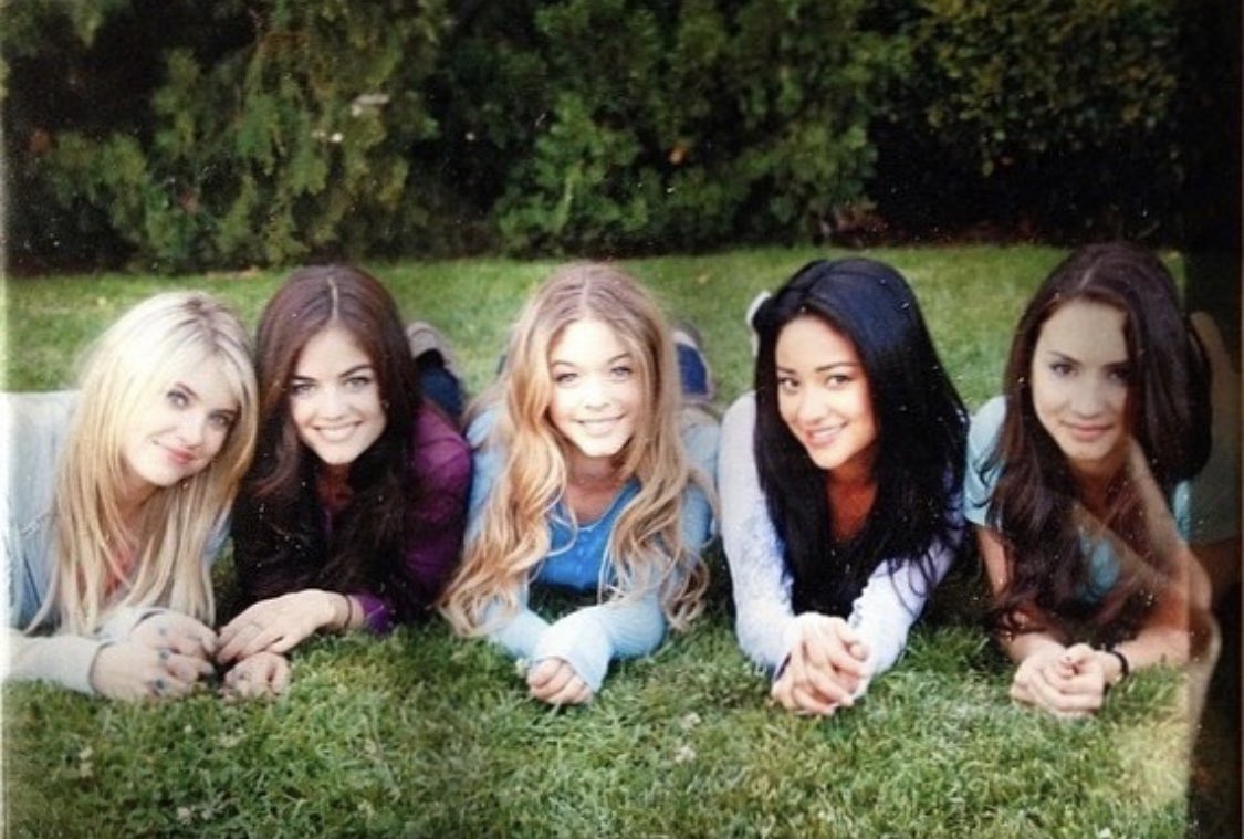 krystalroseNYC's tweet image. june 8, 2010 will forever hold the biggest place in my heart. Pretty Little Liars premiered on ABC family (now freeform) and changed my life forever 💕 #pllfamily