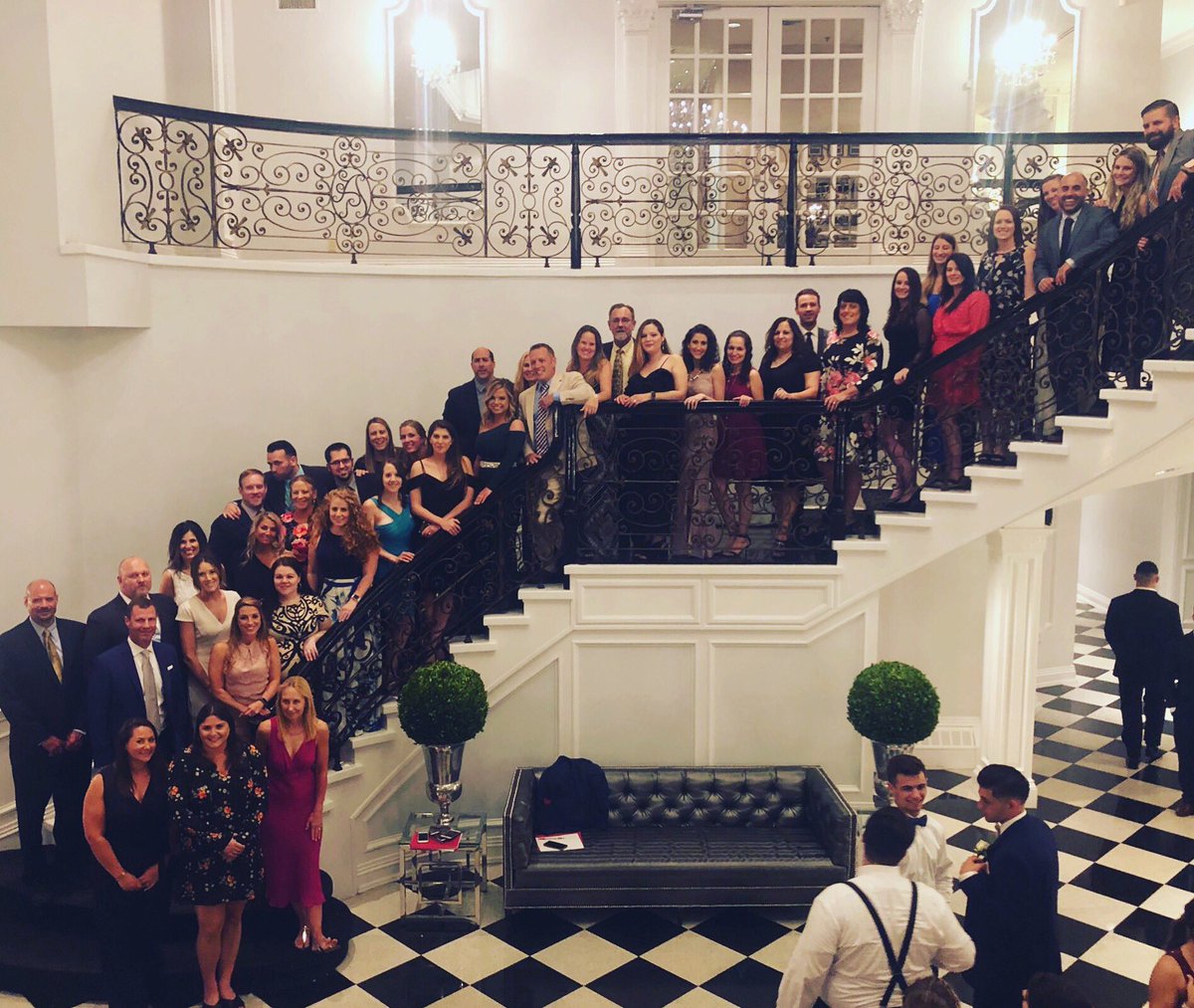 MrsSchue's tweet photo. Senior Prom was amazing last night! Thanks to the class of 2019! #SeniorProm2019 #weareHowell #theRegional https://t.co/TK3IrOZn3v