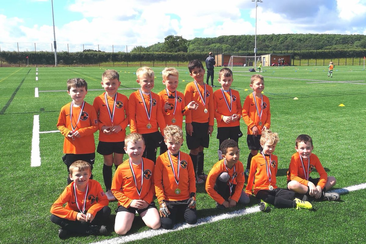 Lovely to see our u7’s enjoying the Rockleaze festival of football earlier. Smiles all round 👍🏻👏🏻⚽️