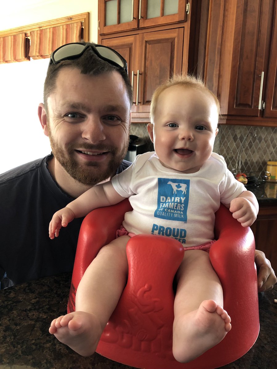 5 months old, and she already has a keen sense on fashion    #futurefarmer #milk #DairyDoneRight @DairyOntario
