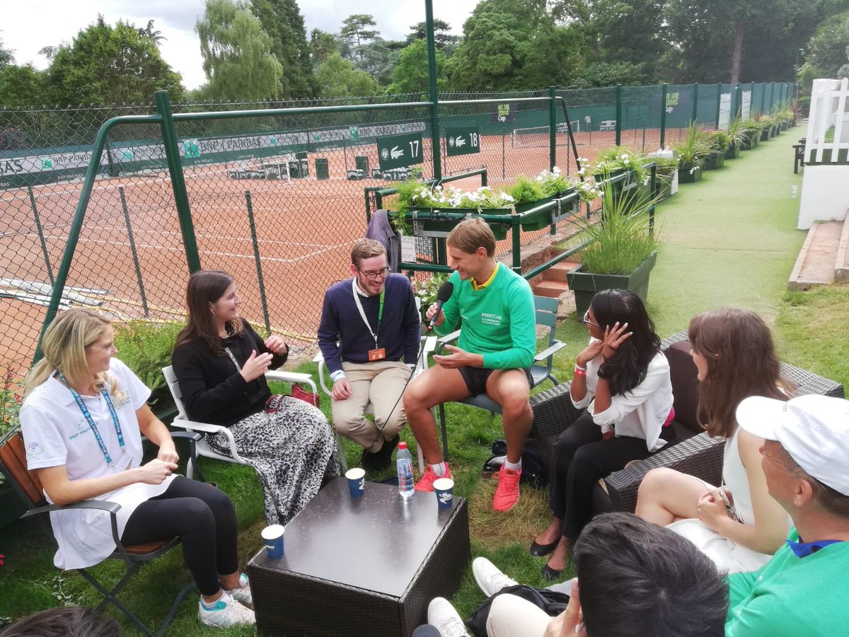 #WATCup players sharing about values of <a href="/BNPParibas/">BNP Paribas Group</a> &amp; 🎾 with European students 😊 
Futur colleagues ? 😉 #GoodPlaceToWork