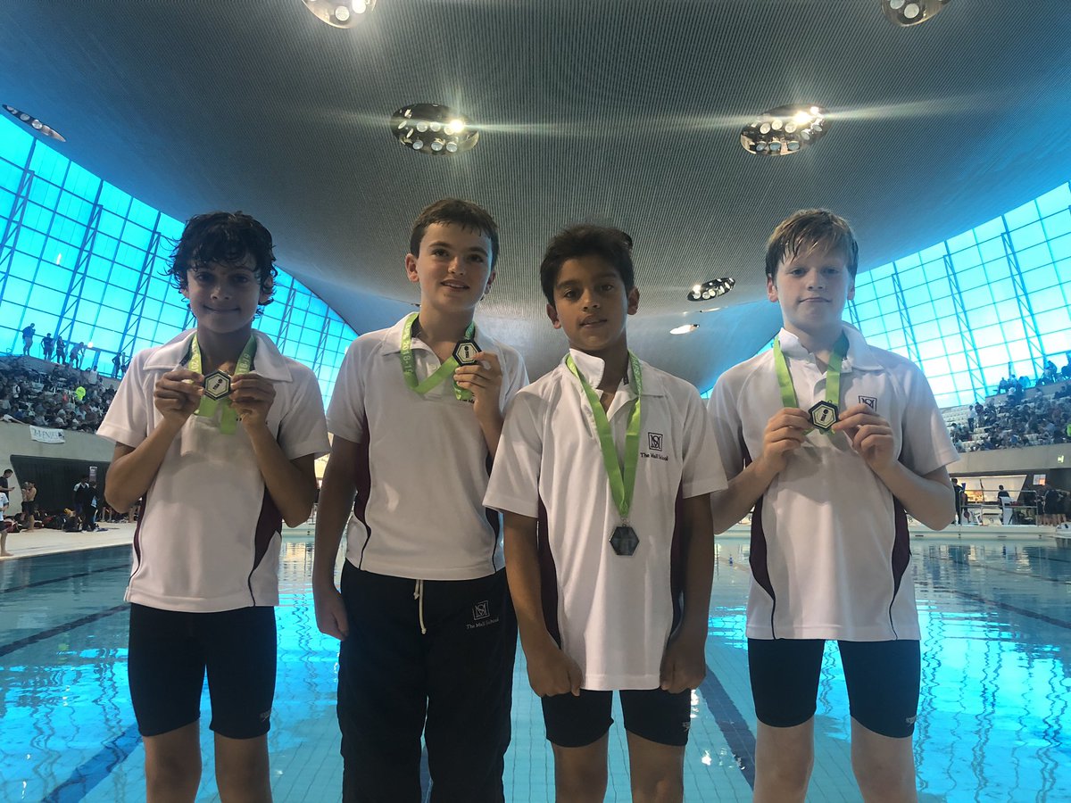 MallSchoolSport's tweet image. And the 2nd place medalists  @Themallschool U10. 👏🏻👏🏻🙌🏻🙌🏻great experience for the boys. @iapsuksport