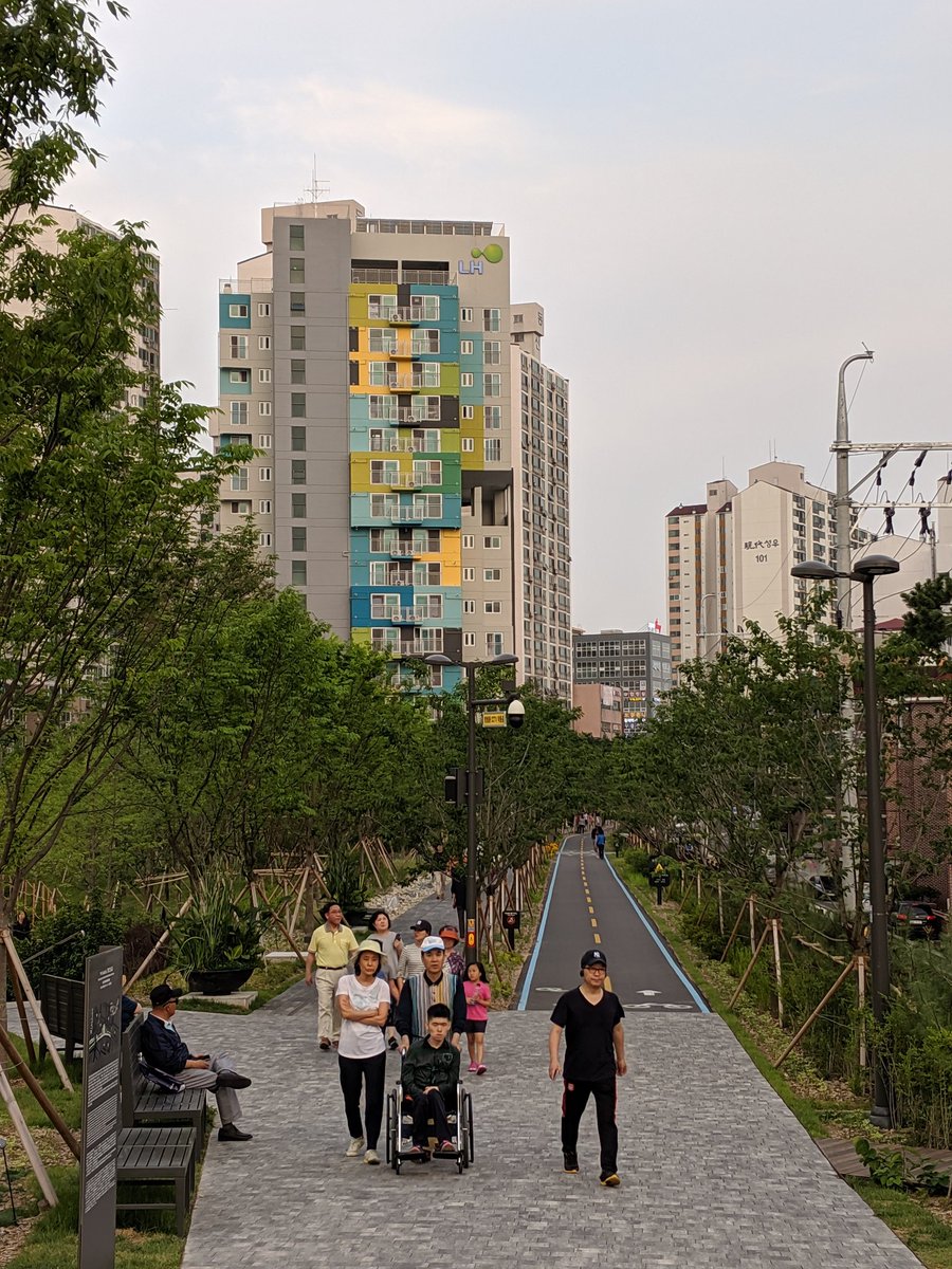 Love this new affordable subsidized housing in Seoul. Wish Bay Area could build like this🙄