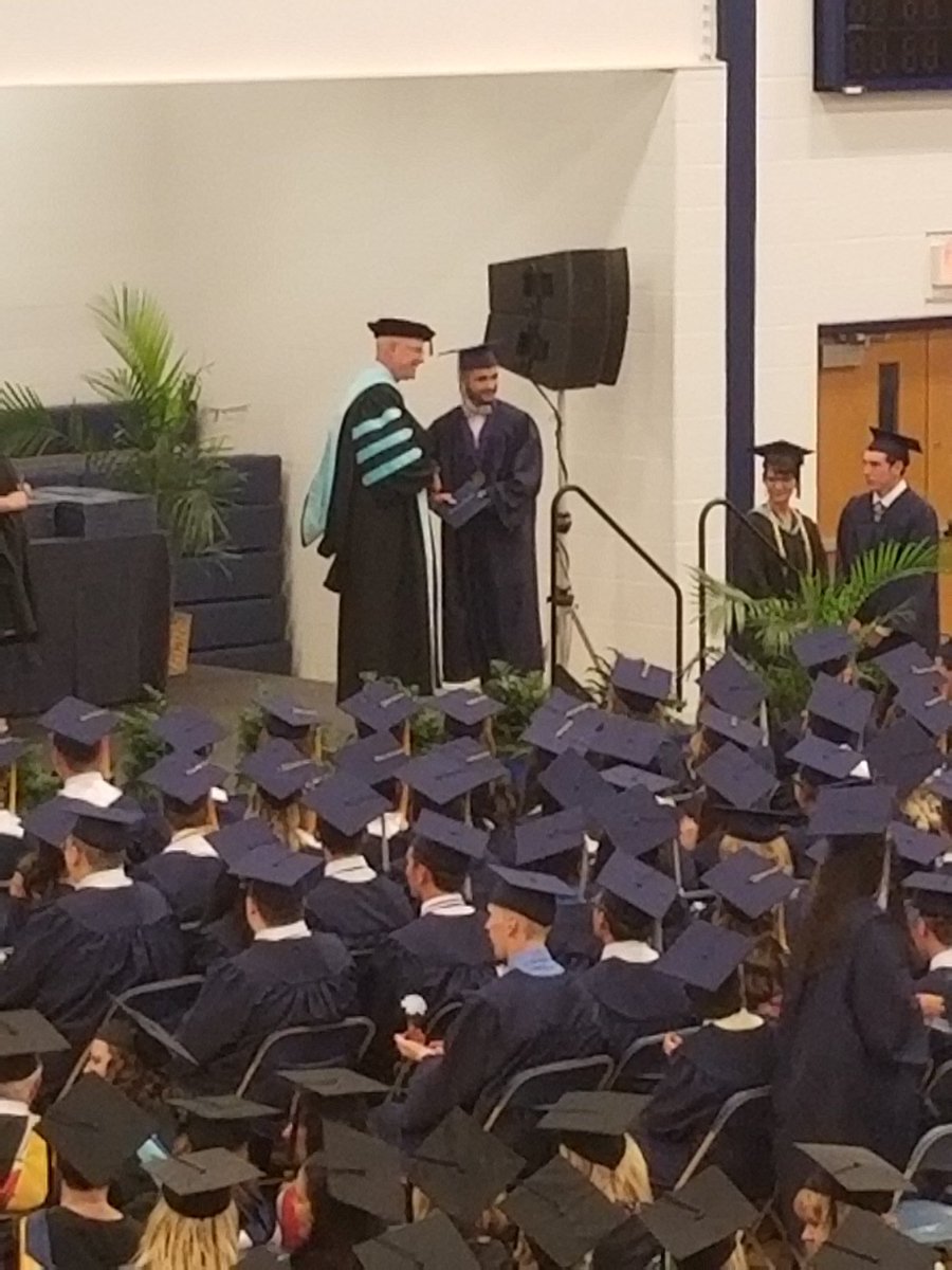 KarishaSeidel's tweet photo. Congrats nephew much love @ShaneKauffman08 https://t.co/wn81F2n2Cj