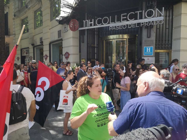 cgt_obs's tweet photo. De Marseille à Madrid, les femmes de chambre unies contre leurs exploiteurs NH Collection
Mujeres en huelga !
Femmes en grève !
STOP à la sous-traitance, embauche en direct, hausse des salaires, 13ème mois
https://t.co/9kp6nhZ7TY
#Hitlon #Elior https://t.co/vIdumAh7a0