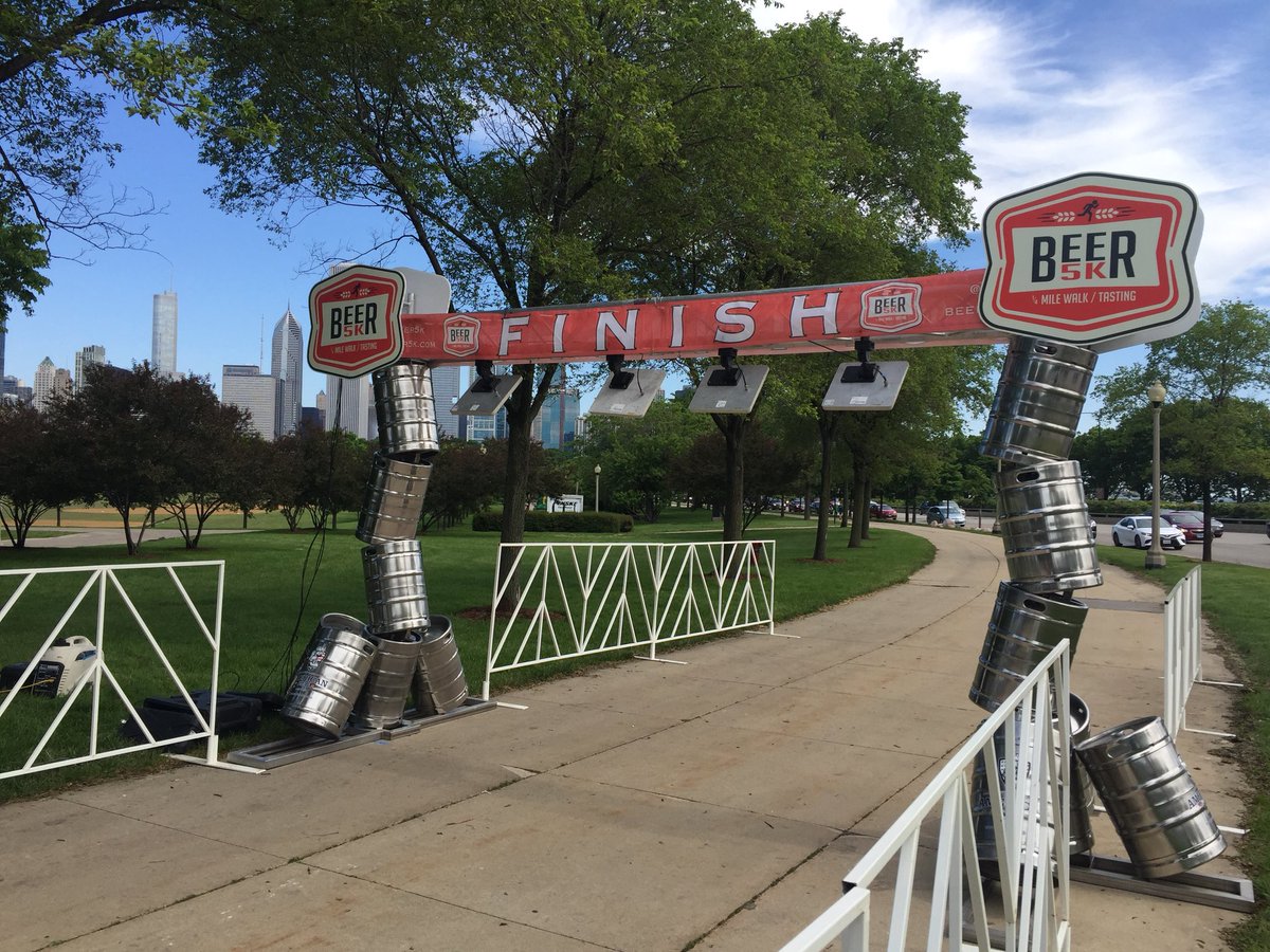 beer5k's tweet photo. Whoโs ready to #RunLocalDrinkLocal?! Race starts at 11am
.
.
#Beer5K #5K #DrinkBeerMadeHere #CraftBeer #Chicago https://t.co/PphMhTNNAP