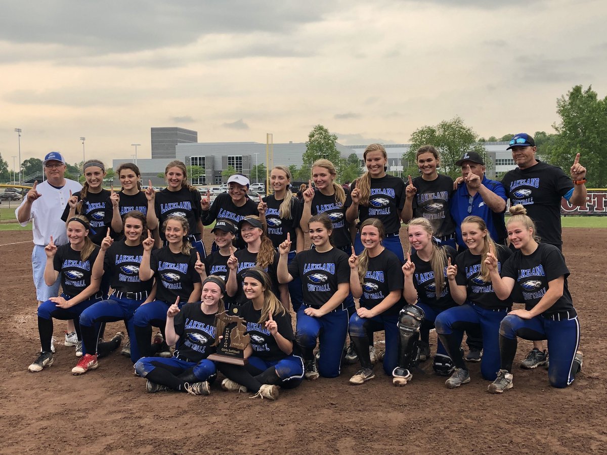 Lakeland_Vball's tweet photo. Good luck @Lakelandsoftbal #WeAreLakeland @MrScottRolando @LHSeagle4sports @LakelandLHS https://t.co/VLSZOOlfsd