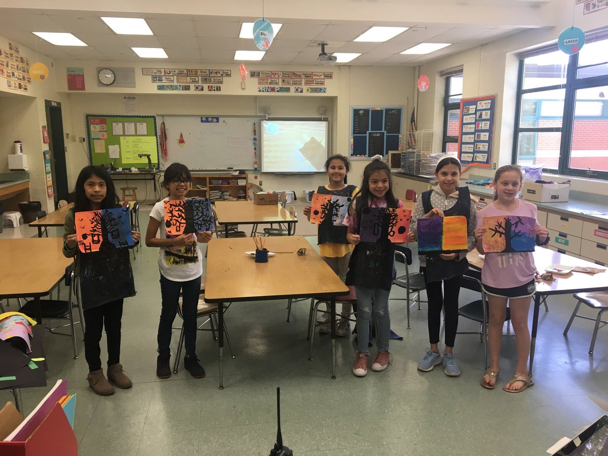 MissPesavento's tweet photo. These two students fostered their passion for art by creating an art club at Willard. They researched different art techniques and made a video persuading others to join. Both girls led the club in ombré painting!  #GeniusHour @MeganFSirois https://t.co/5oJ6F1Mehi