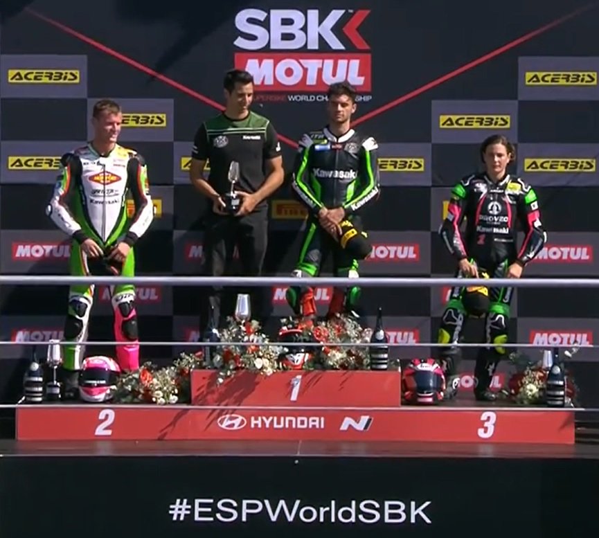 er65072's tweet photo. @pinkwarriors22 so happy to see @AnaCarrasco_22 on the podium of the first race at Jerez this year. Tomorow for the second race back on the top https://t.co/Vook0x1uCz