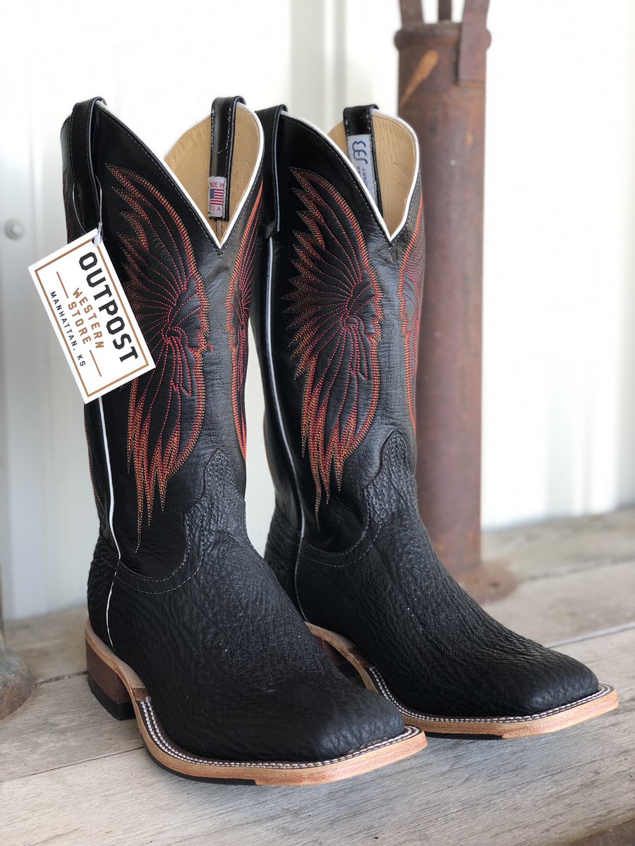 Outpost Western Store (@outpostws) on Twitter photo Outpost Exclusive <a href="/andersonbean/">Anderson Bean</a> black shark.🦈 Order ‘em on outpostboots.com! #outpostwesternstore Outpost Exclusive <a href="/andersonbean/">Anderson Bean</a> black shark.🦈 Order ‘em on outpostboots.com! #outpostwesternstore