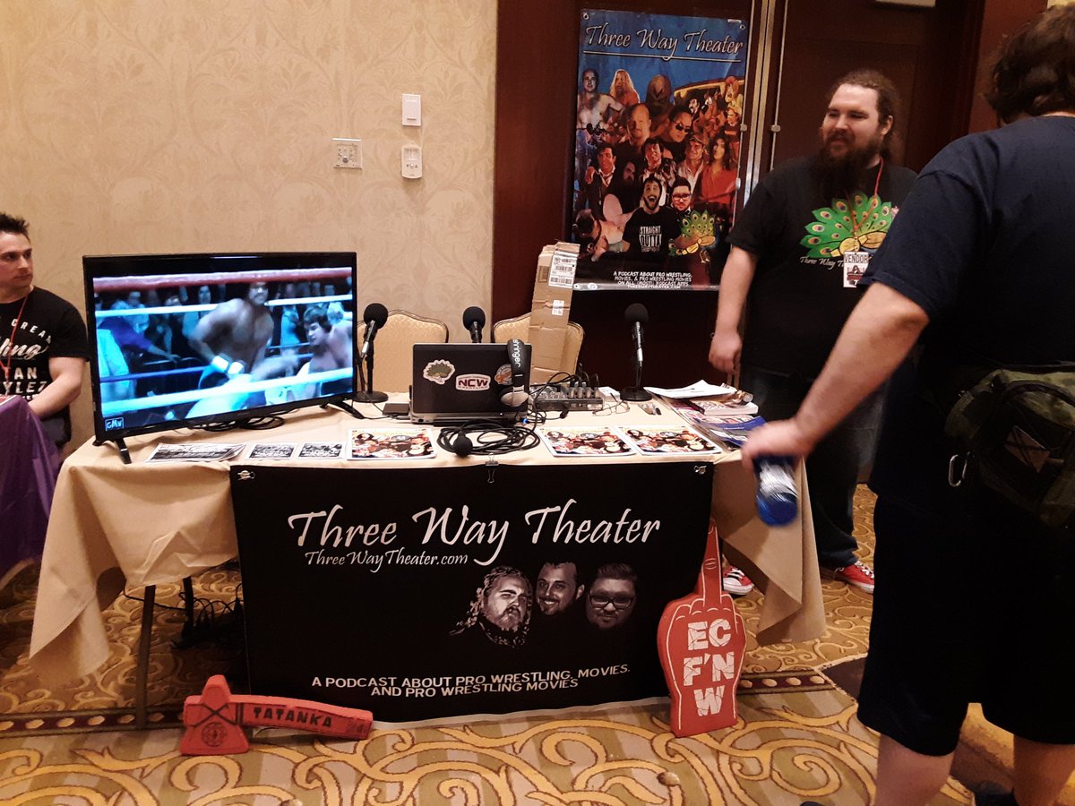 ThreeWayTheater's tweet image. Hanging out for our anniversary at the #NEfanfest7! #ThreeWayTheater #TWT #3WayTheater #newenglandwrestling #podcast #podcasts #wrestling #ProWrestlingMovies