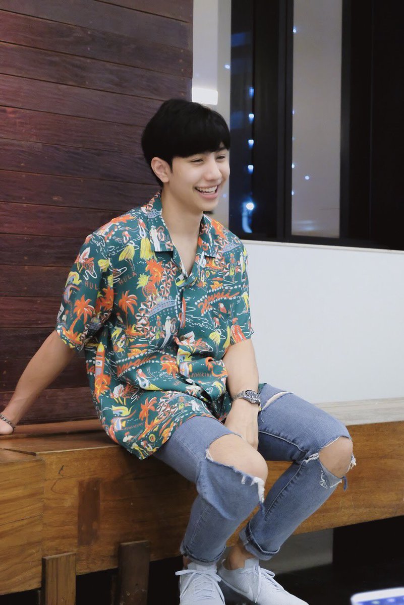AboutMond's tweet photo. 060619 ม่อนคนดีมีคนเดียว แฟนเซอร์วิสดีระดับมงกุฏิเพรช 🤴🏻 GN  ม��ติดตามน้องกันเยอะๆนะคะ 💜 @mond_tanutchai 
#ไดม่อนคิง 
#mondtanutchai
#boyforrent https://t.co/BzNYLR6XAc
