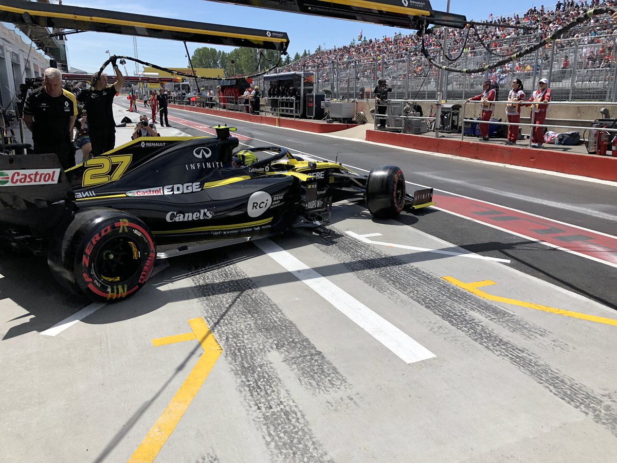 Final few minutes of the session, and both cars head out on new Softs. 

#RSspirit #CanadianGP #FP3