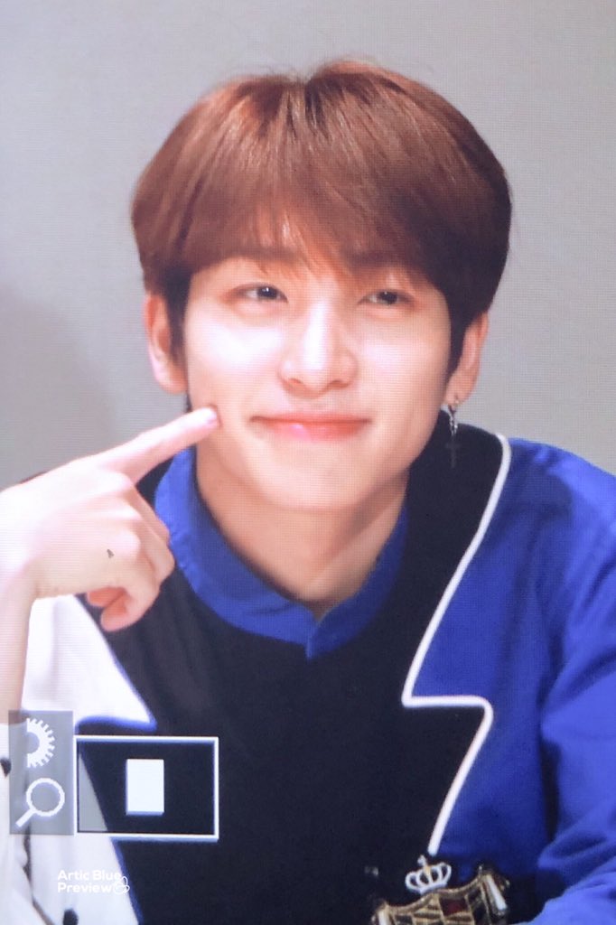 articblue1104's tweet photo. 190608 대구 팬싸

#이상연_너는_정말소중해 
#더보이즈 #상연
#THEBOYZ #SANGYEON https://t.co/vPAOQbv7Pd