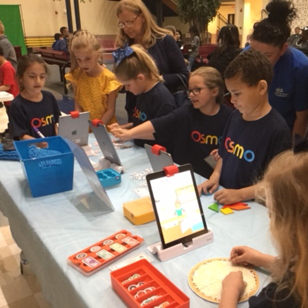PlayOsmo's tweet photo. Erin hasn't been part of the #OsmoAmbassador community for very long, but that hasn't stopped her from doing all that she can to get Osmo into the hands of her students. Thank you Erin for your passion, and for all you do for the #PlayOsmo community and for your students! https://t.co/S4P1Pxrdha