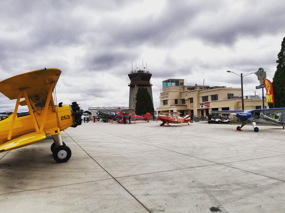 iflyspokane's tweet photo. The 9th Annual Felts Field Neighbor Day is open! The event lasts from 9:00am to 4:00pm and is free and open to the public. #spokane #feltsfield #avgeek #aviation #free #iflyspokane https://t.co/cBgbZykBrS
