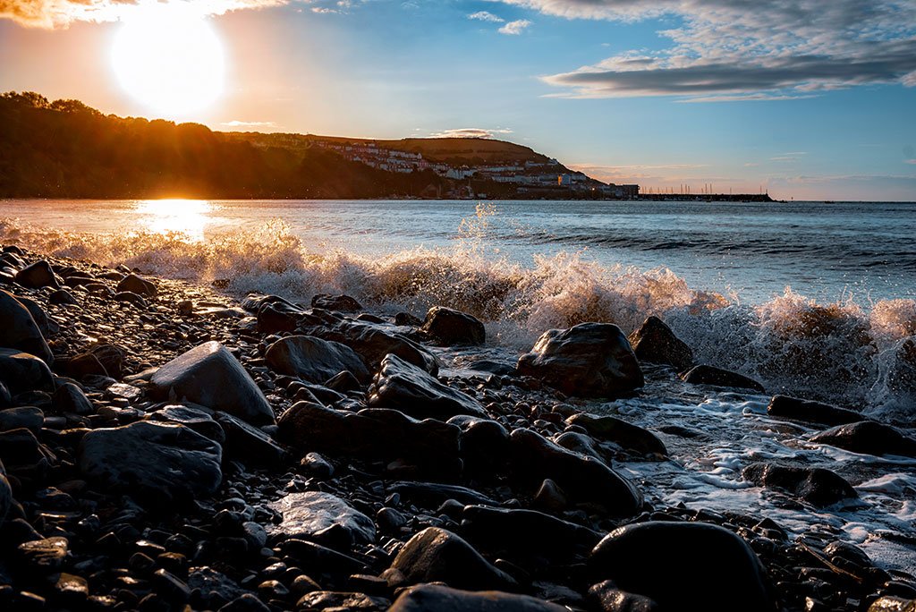 🌊 ✌️🚰 #WavesToWater prize competition aims to advance small, cost-competitive desalination technologies that use the power of ocean waves to provide potable drinking water to remote and coastal communities. Learn more:  bit.ly/2F1UhoS

#WorldOceansDay