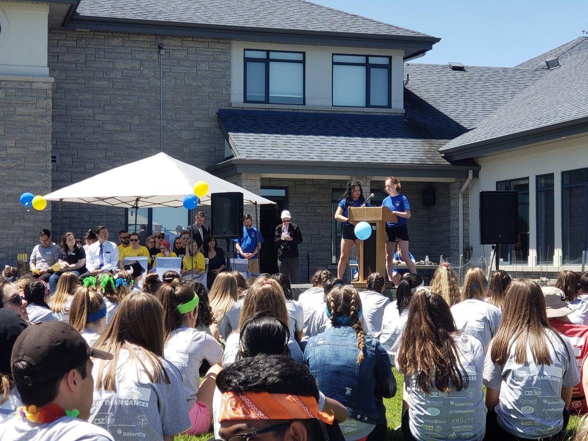 DDeLucaOCSB's tweet photo. Thursday was an absolutely fantastic day at @SacredHeartOCSB 's Relay For Life event!! About 150 students raised close to $20,000 that will go directly to supporting Cancer research and services that families and patients may require! #OurSHHS #PhenomenalKids #GreatestPlaceToWork https://t.co/KjJn5zlEdp