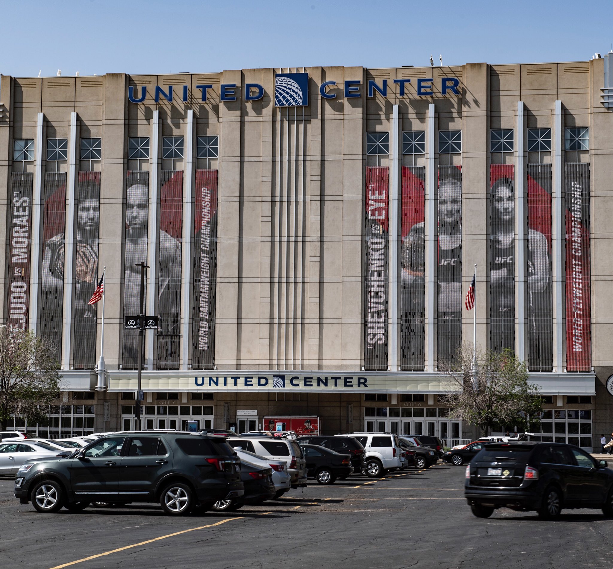 United Center Today Is The Day Ufc 238 Is In Chicago 1 Pm Fan Fest Free Lot C 4 15 Pm Doors Open 5 15