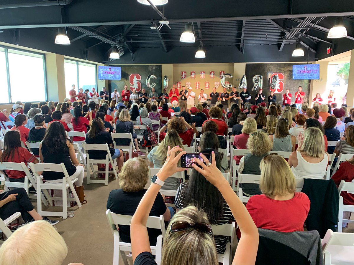 StanfordFball's tweet photo. Out in full force! 💪

Excited for a full day with all of our #LadiesOfCard!

#GoStanford https://t.co/fPHaEOJ9Ok