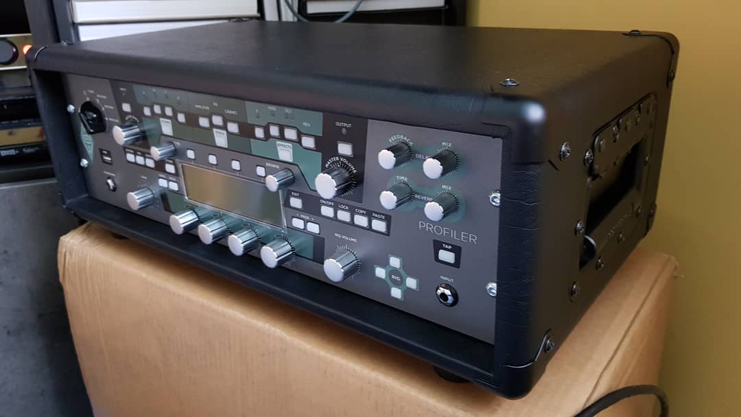 paulwatts003's tweet image. Huge thanks to the lovely people at Zilla Cabs for making this awesome  @Kemper_Amps shell. 
I'm very impressed. The Kemper sits nicely inside, well protected front and rear. 

Recommended!👍👍👍

#zillacabs 
#kemper #SoldMySoulForGreatTone 😄#loveit 
#ukmade🇬🇧